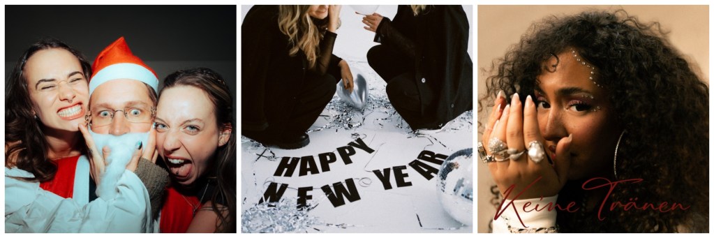 Drei Personen lachen und zeigen Freude, während eine Person mit rotem Weihnachtsmannhut im Vordergrund ist.